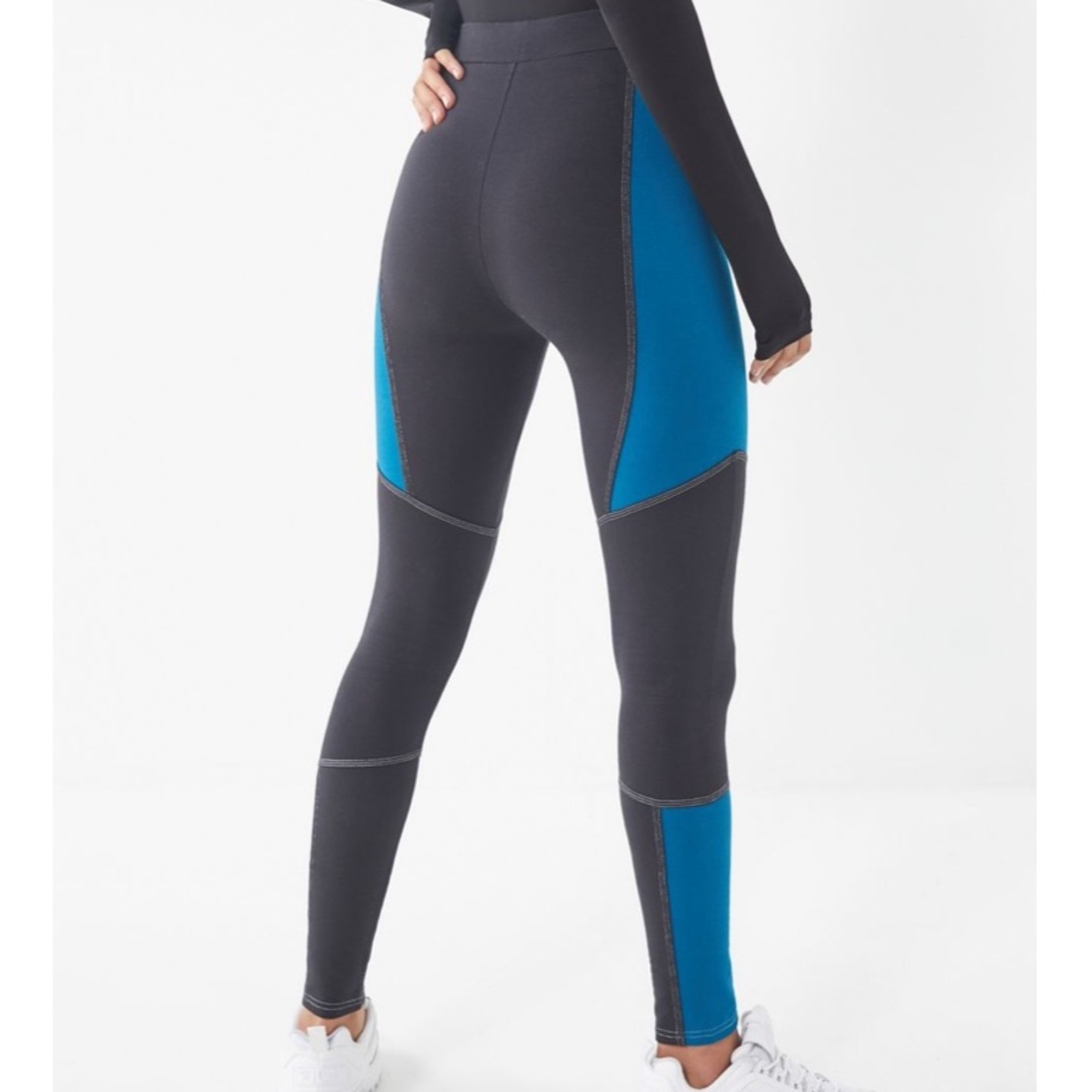 NWT UO Victory Colorblock Legging